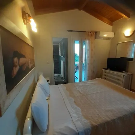 Thomas House *