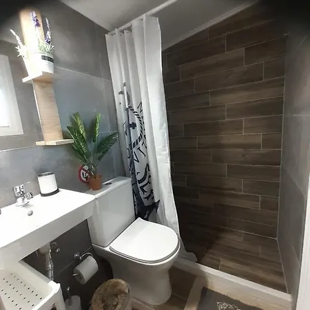 Thomas House Вилла *