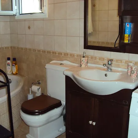 Вилла Thomas House Poulades